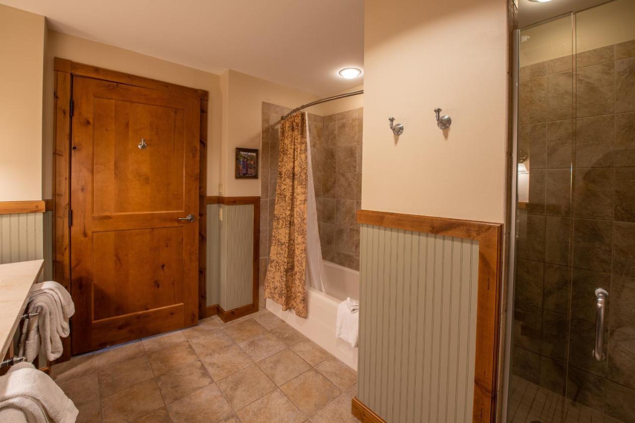Two Bedroom Condo With Balcony Over Mountaineer Square - Just Steps From The Slopes! Condo Crested Butte Exterior photo